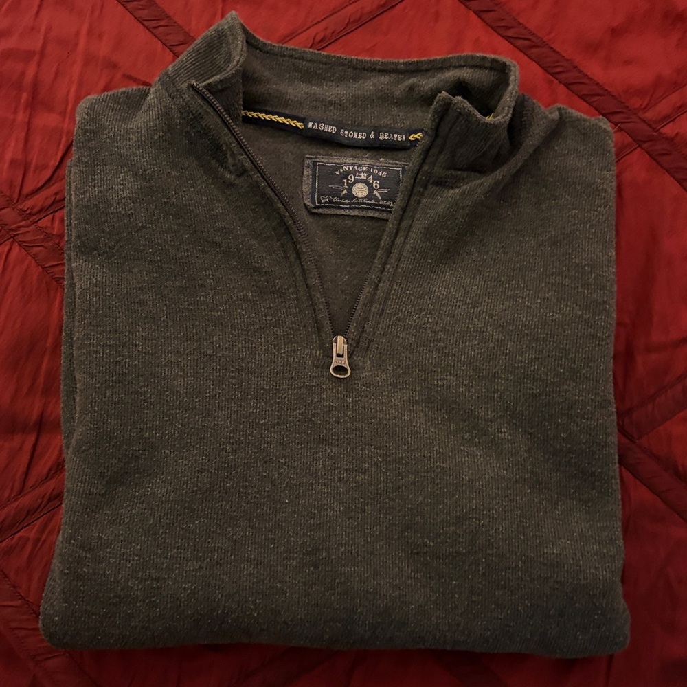 Vintage 1946 men’s quarter zip, charcoal gray sweater size medium